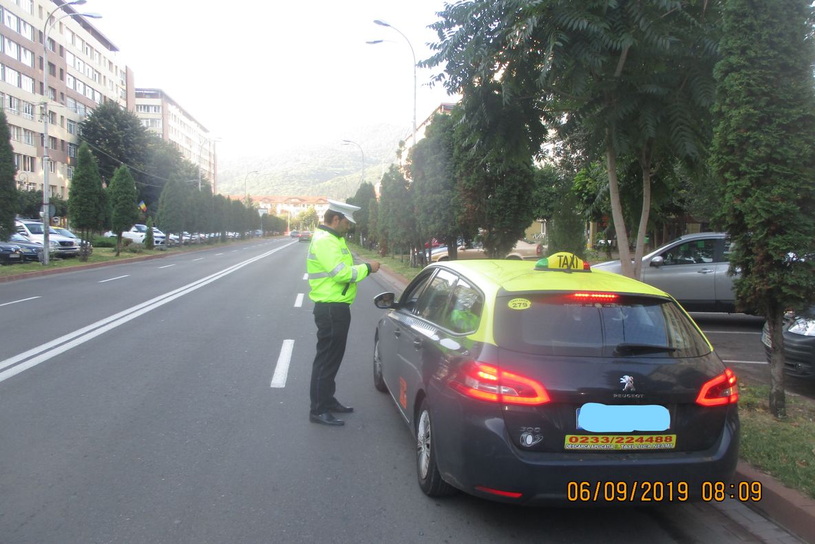 Șoferii de TAXI amendați  cu 20.390 de lei (FOTO)