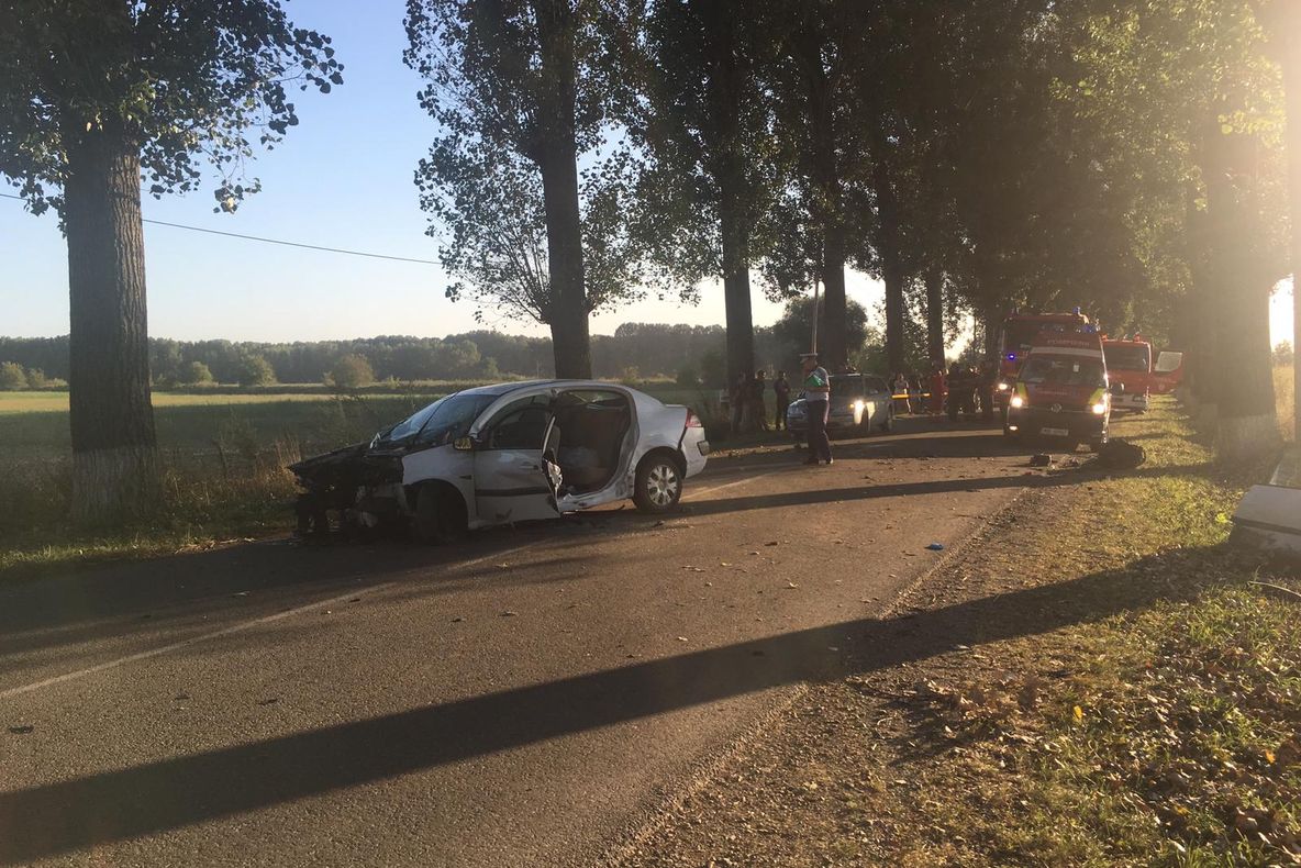 Tânăr încarcerat într-un accident la Sagna (FOTO)