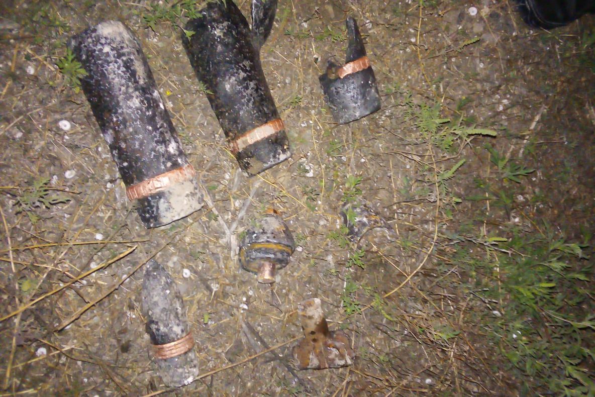 Sorta sfecla de zahăr și a descoperit patru elemente de muniție (FOTO)