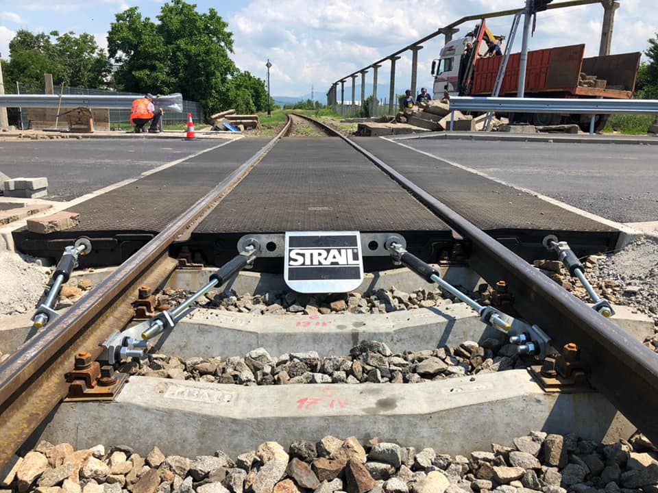 Un pas important în rezolvarea problemei trecerii la nivel cu calea ferată de la ieșirea din Roman înspre Iași