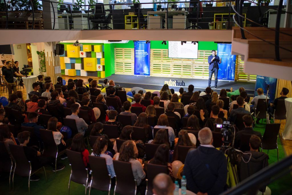 Lansarea programului Generația Tech la Piatra-Neamț (FOTO)