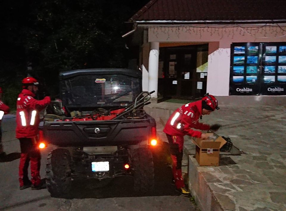 Intervenție de patru ore a salvamontiștilor pentru un tânăr din Harghita
