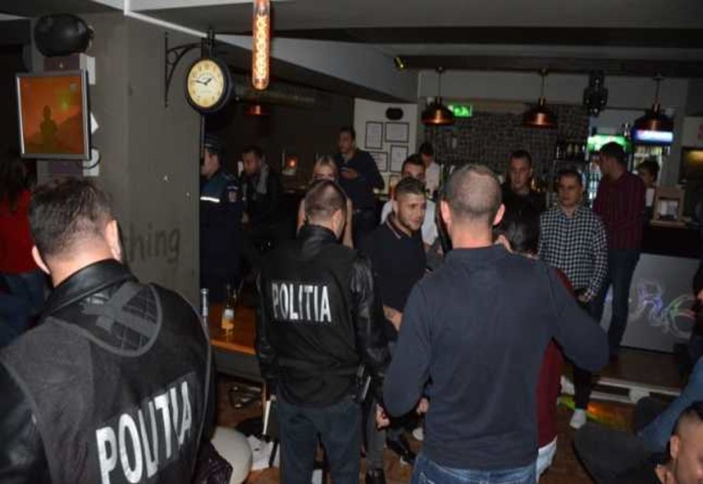 Razii ale polițiștilor, în weekend, în Roman