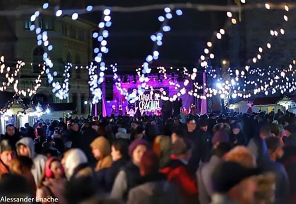 Luni, 16 decembrie, la Târgul de Crăciun la Neamț