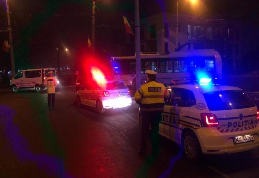 Controale și amenzi în această dimineață. Un șofer  de taxi a fost prins băut la volan