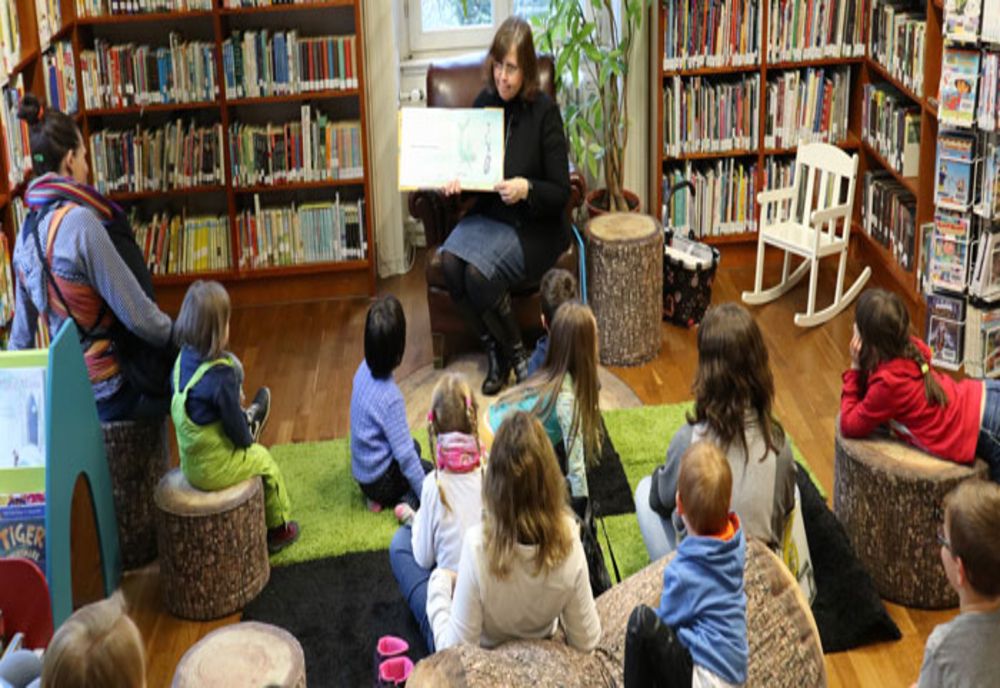 „Ora să ȘTIM“ și „Istoria lumii pentru copii“, la Biblioteca Județeană