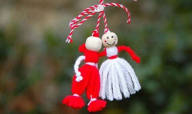 Ateliere de mărțișoare și felicitări de primăvară, la Biblioteca Județeană