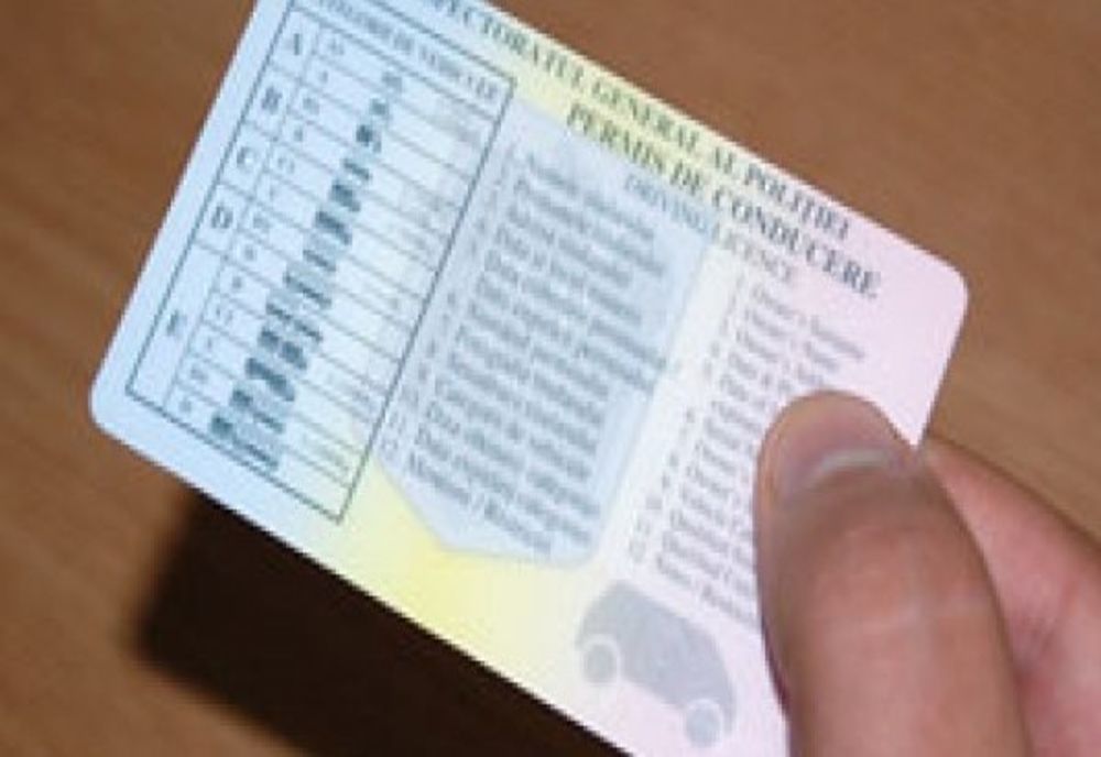 Fără permis, s-a dat altcineva în fața polițiștilor