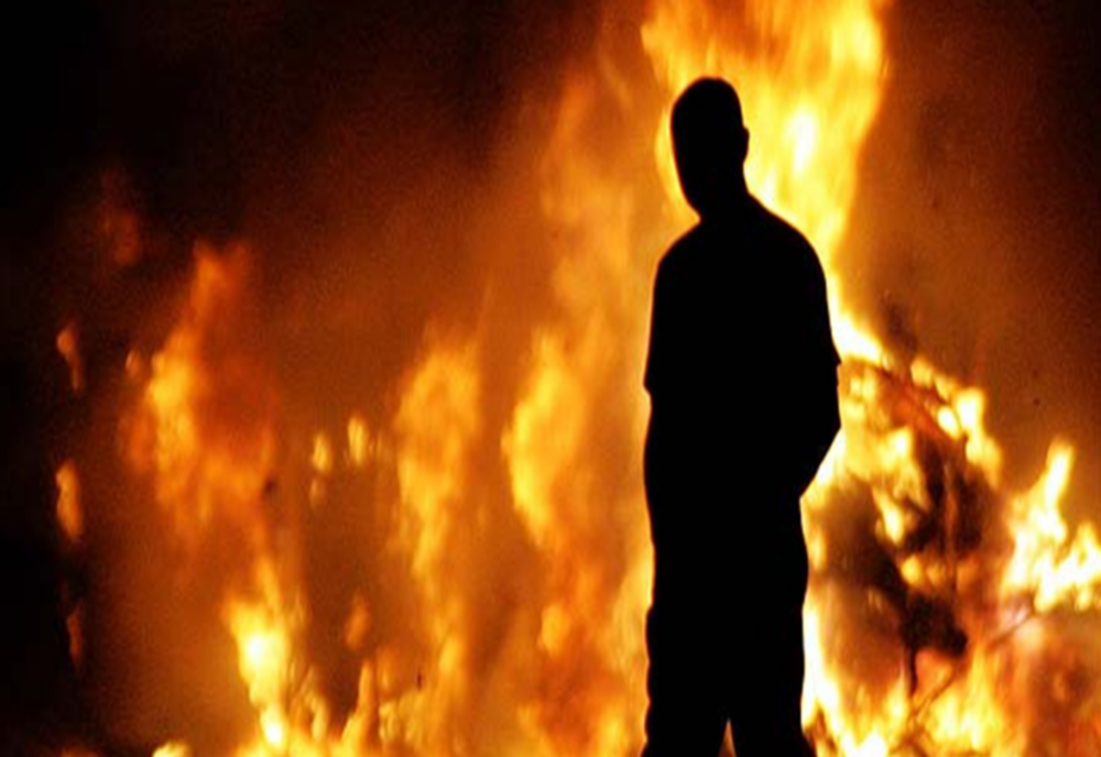 Ani buni de închisoare pentru doi incendiatori