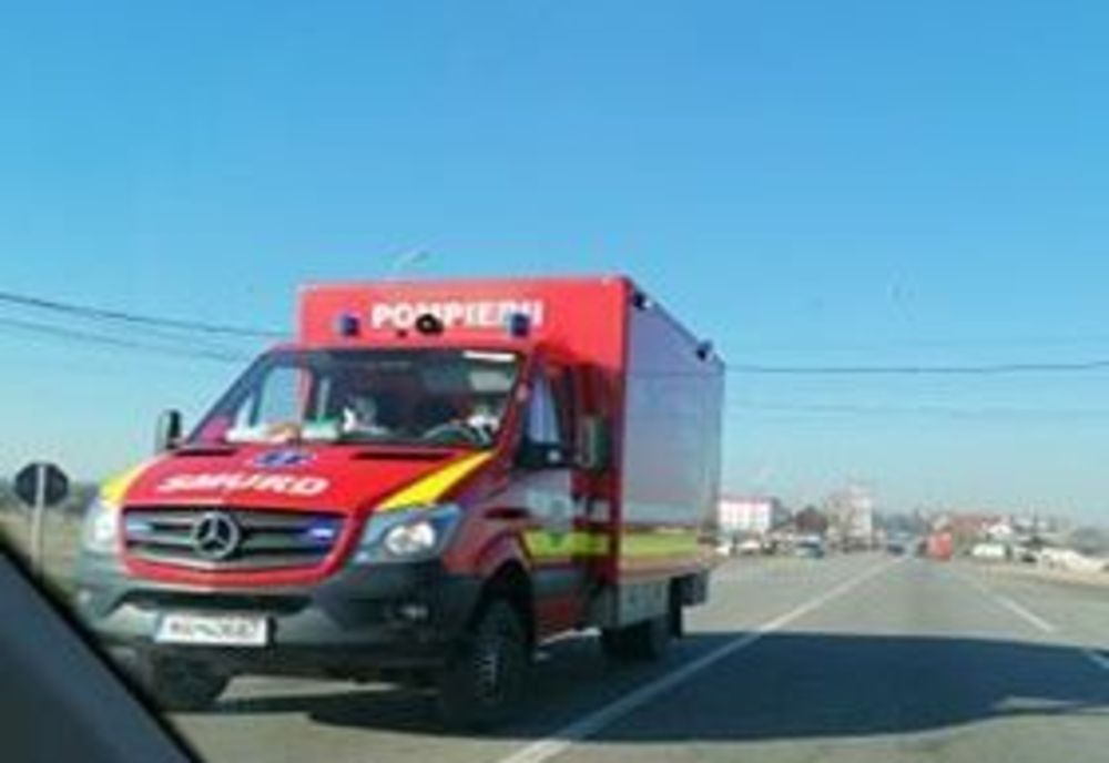 Cel de-al treilea caz confirmat de infectare cu coronavirus a fost preluat și transportat la Spitalul de Boli Infecțioase din Iași (FOTO)