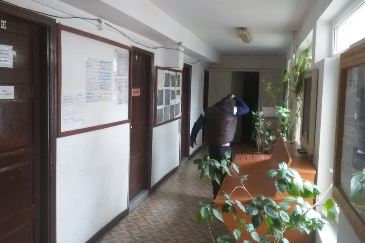 Bătăuși, potoliți cu amenzi de polițiștii locali