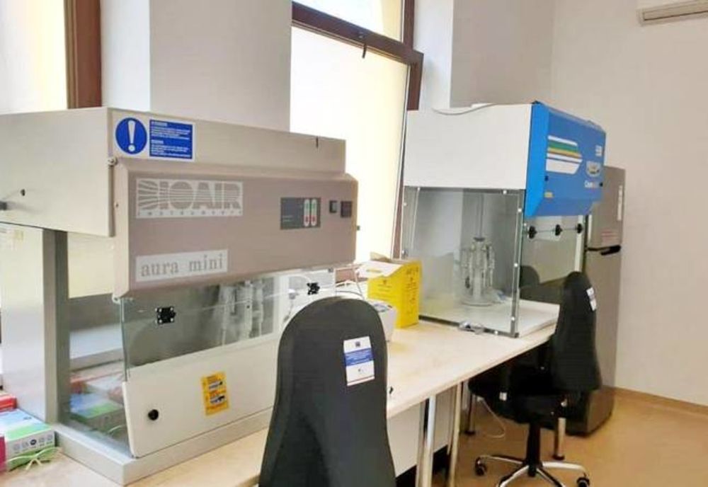 Aparatul de diagnosticare a pacienților infectați cu virusul COVID-19 de la Spitalul din Roman este funcțional