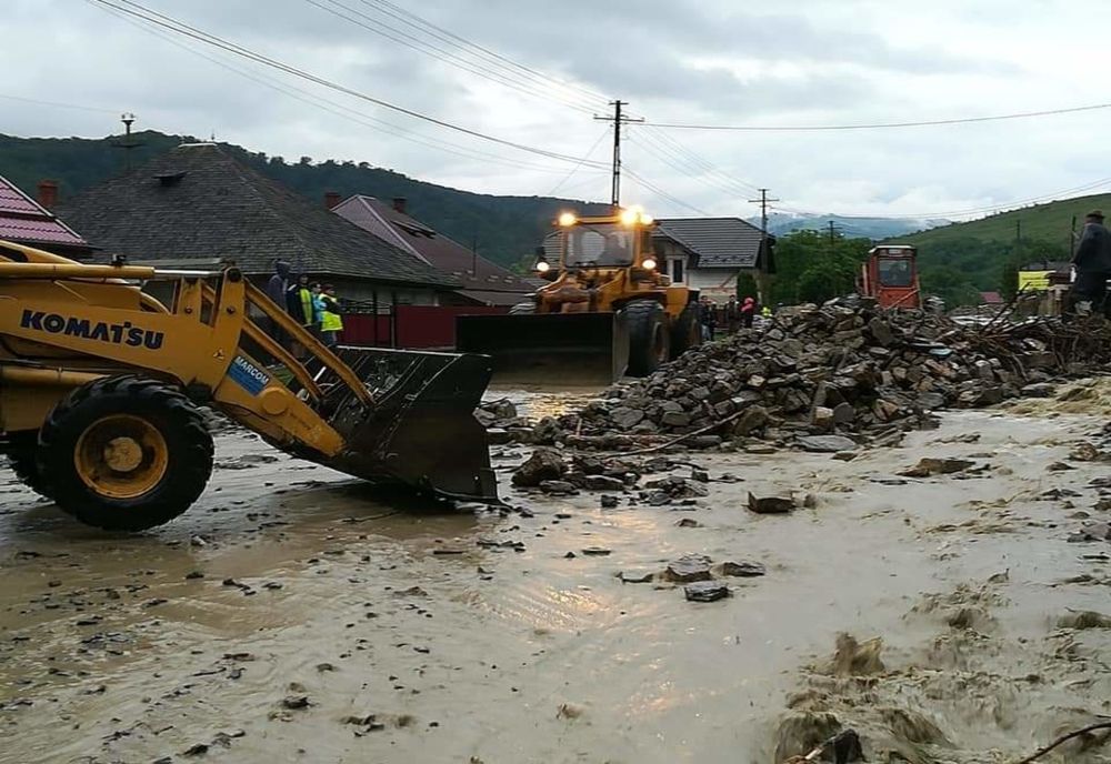COD ROȘU pe un râu din Neamț. Zeci de gospodării inundate(FOTO)