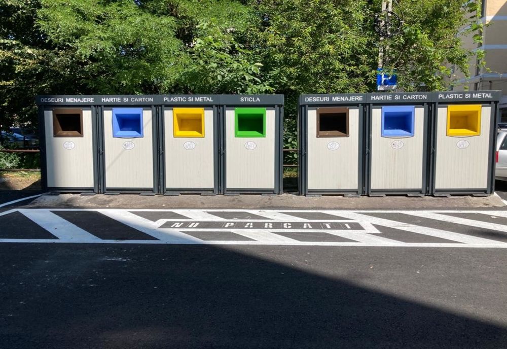 Noile platforme pentru colectarea selectivă a deșeurilor au fost instalate în Roman