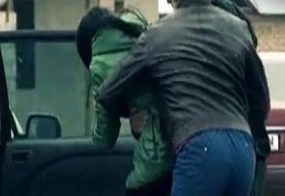 O tânără din Neamț a fugit la iubitul său din Iași. Părinții au reclamat la poliție că fata a fost constrânsă să plece