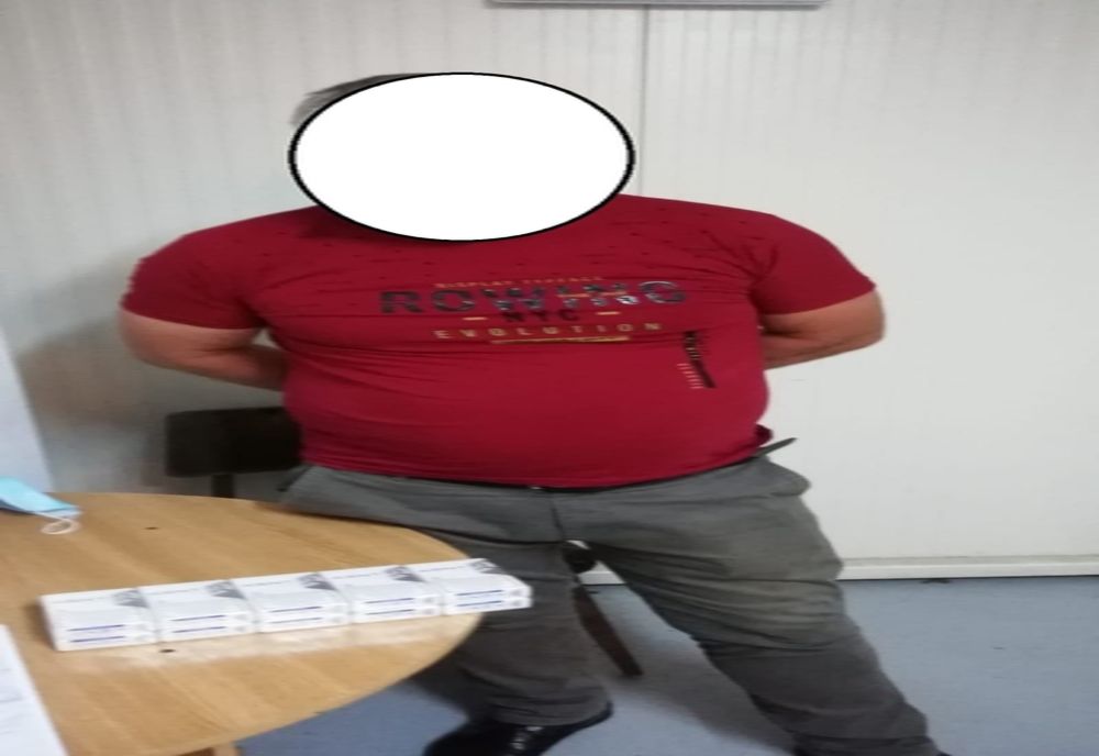 Prinși cu țigări netimbrate