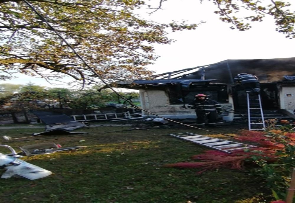 A dat foc la casa în care locuia și apoi și-a pus șteangul de gât