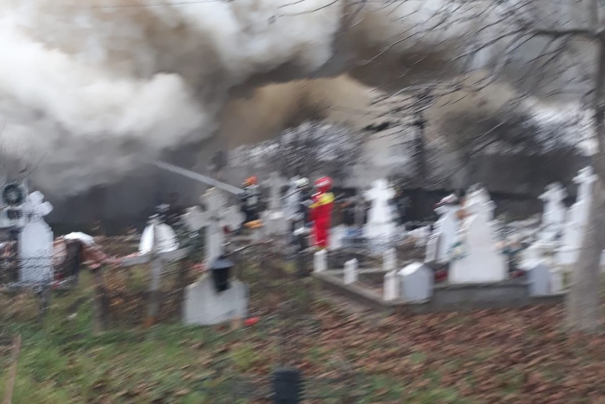 Incendiu la  o biserică din comuna Drăgănești