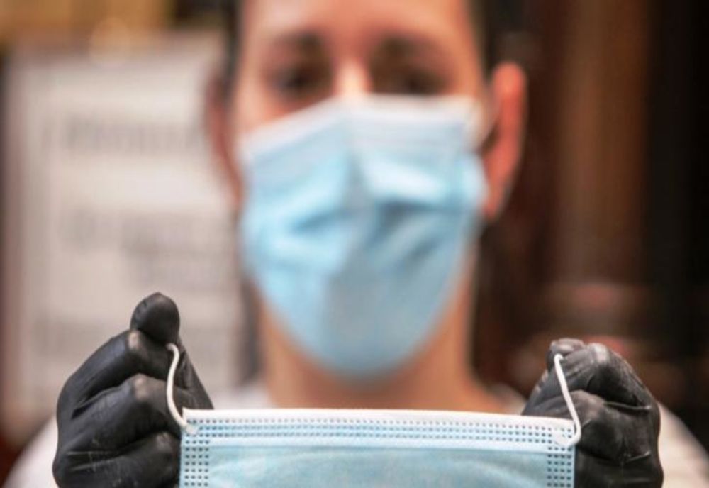 MASCA A DEVENIT OBLIGATORIE în județul Neamț