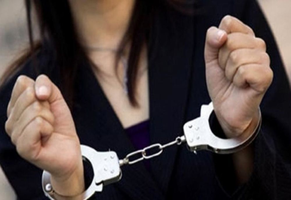 Tânără arestată preventiv! A incendiat casa soțului