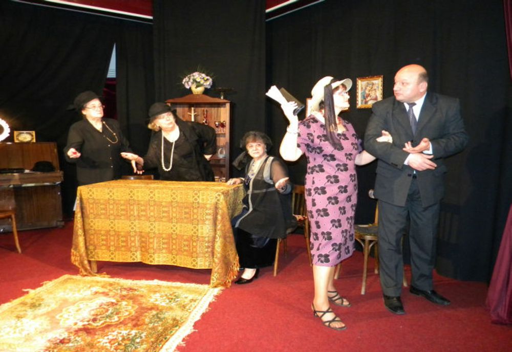 Se redeschide Atelierul de teatru-lectură pentru vârsta a III-a, la Biblioteca Județeană