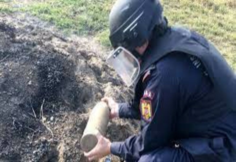 Lovitură de aruncător descoperită într-o gospodărie din Neamț