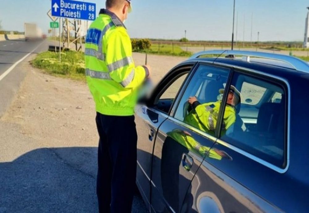 Ce au descoperit polițiștii după ce au oprit în trafic un șofer de 38 de ani