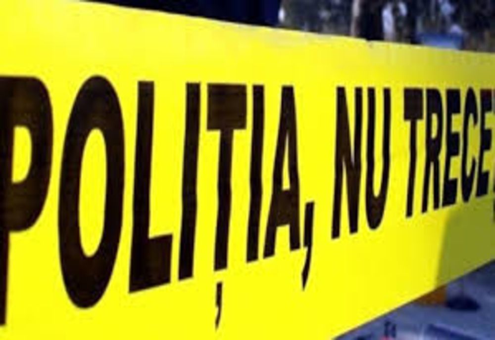 A murit după ce a căzut de pe caroseria unui tractor