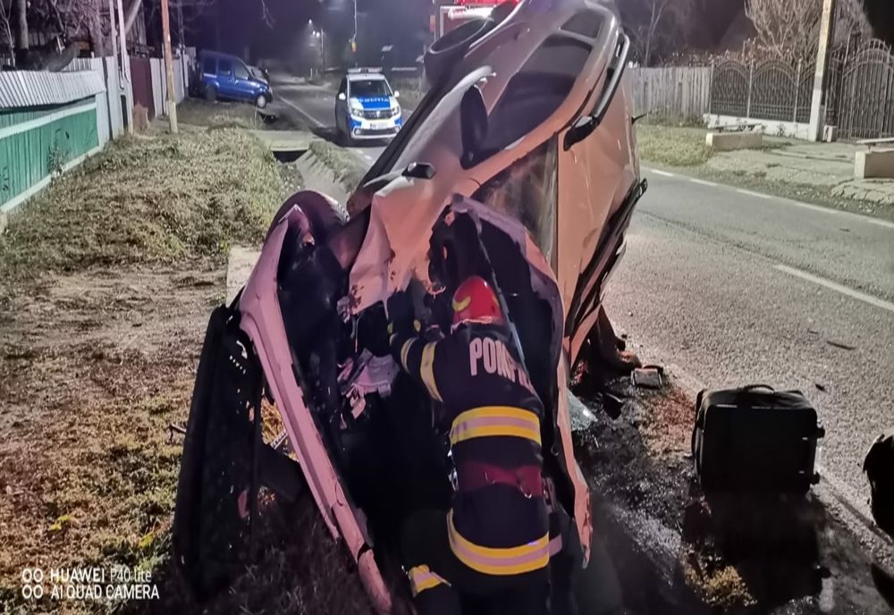 Accident cumplit pe un drum din Neamț (Foto) 