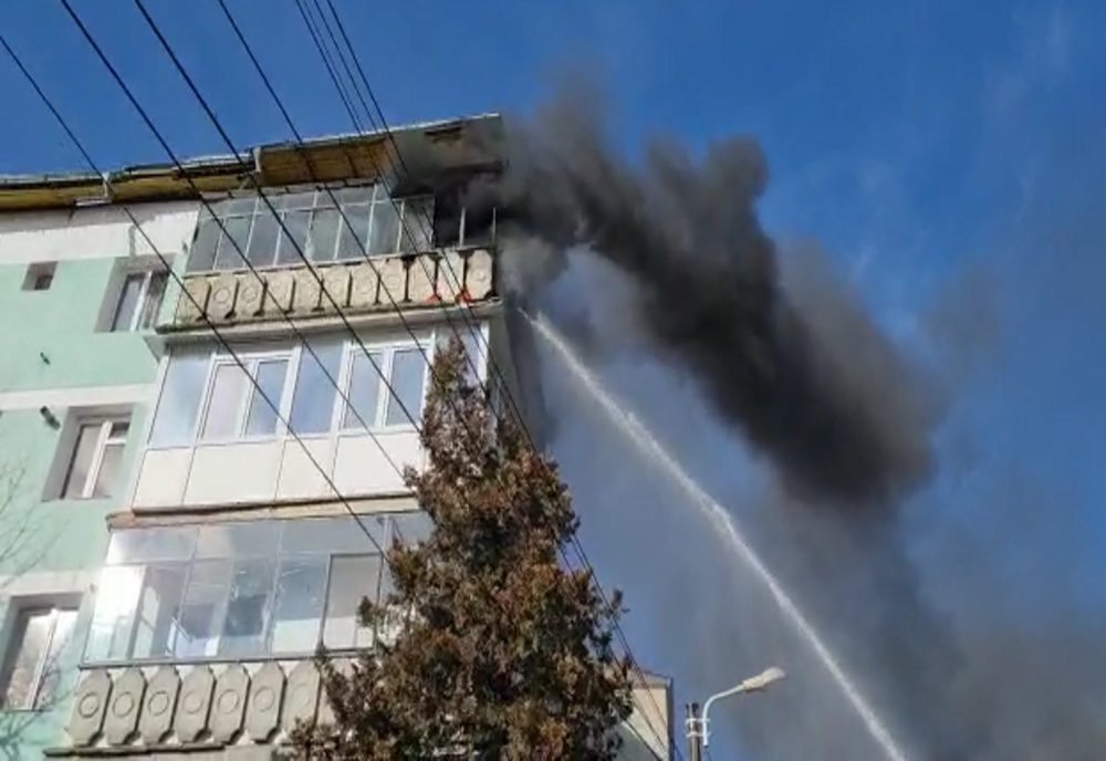 Incendiu la un apartament din Piatra-Neamț! 3 persoane, evacuate