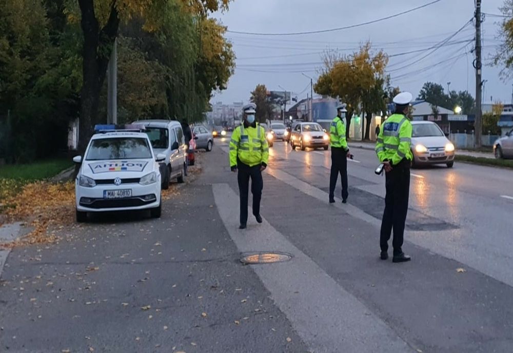 Cu o mașină neînmatriculată și cu număr fals, a încercat să scape de polițiștii rutieri