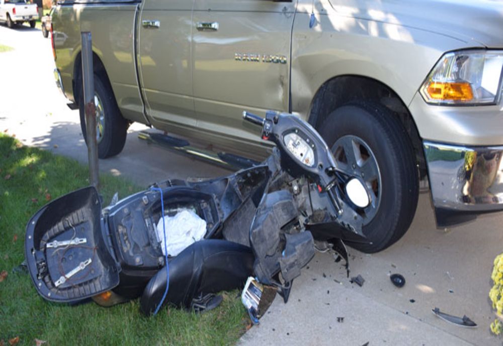 Bărbat care conducea un moped, mort într-un accident rutier