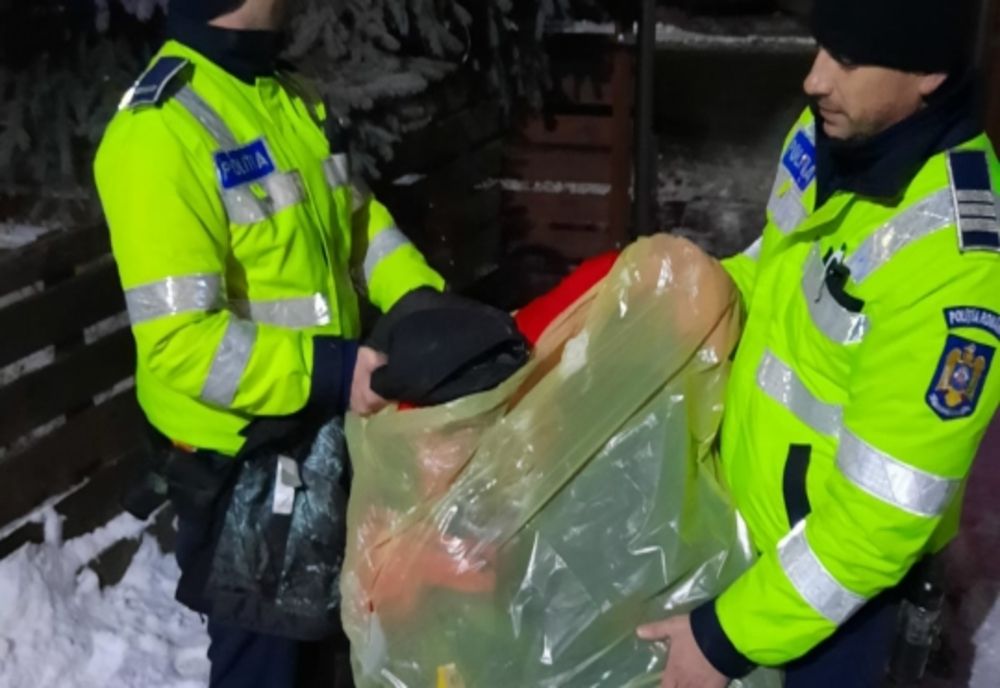 Cadourile pentru copiii sărmani furate din mănăstire, de un individ din Borca. Polițiștii le-au adus înapoi