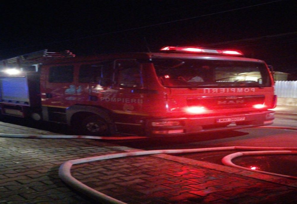 Panică la Spitalul Județean de Urgență Piatra-Neamț când din ghena de gunoi a început să iasă fum