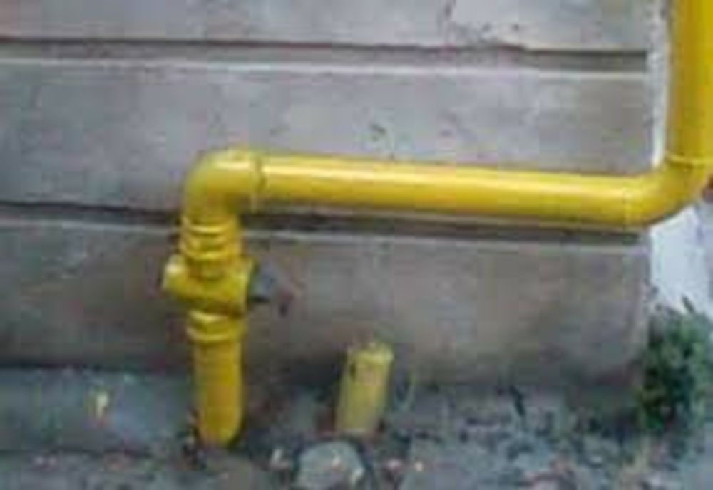 Conductă de gaz metan, avariată în Piatra-Neamț- 7 persoane evacuate printre care 3 copii