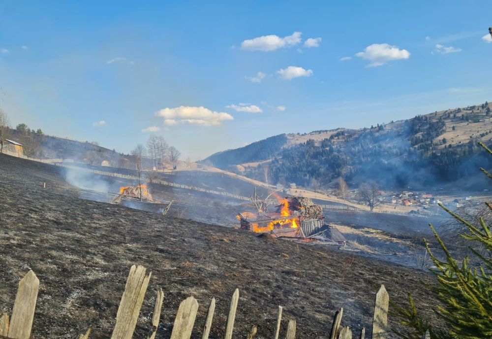  Județul Neamț afectat puternic de incendii