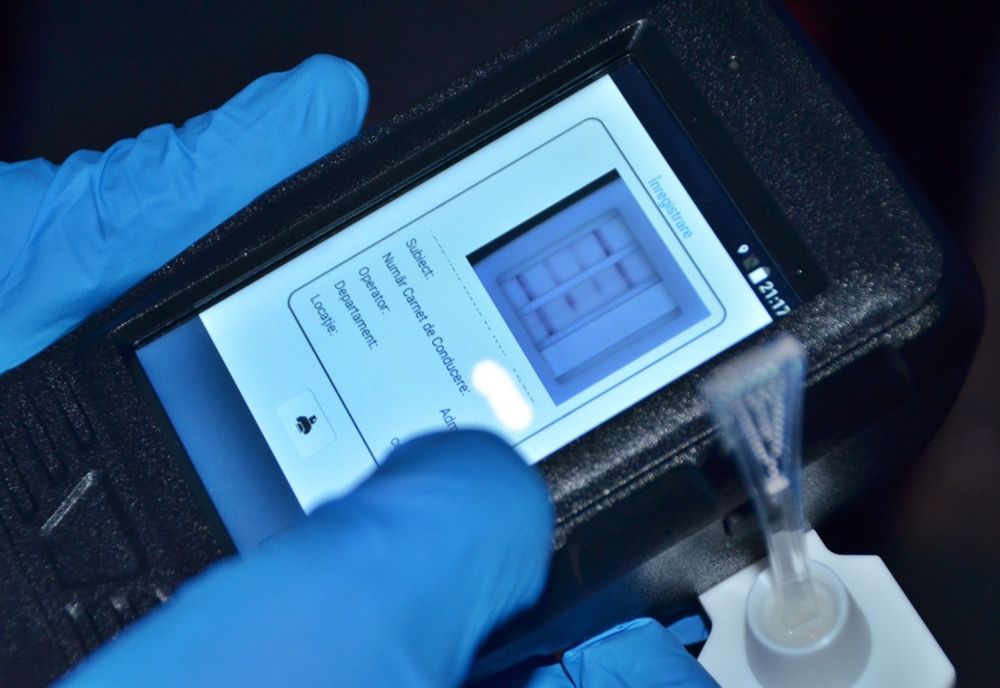 Un tânăr de 19 ani prins drogat la volan. Ce droguri a folosit