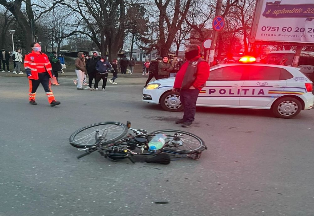 Adolescentă accidentată pe trecerea pentru pietoni! Fetița era pe bicicletă