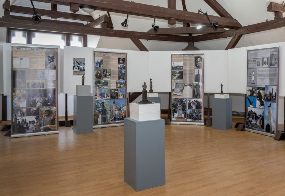 Expoziție temporară „Monumentele Basarabiei furate”