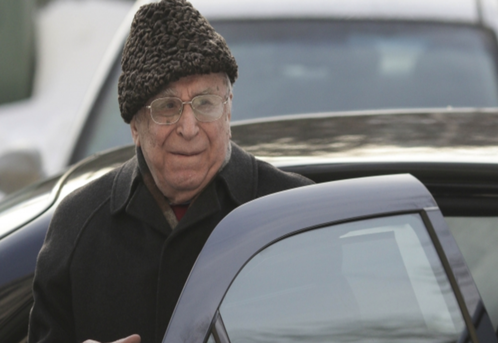 Titlul de revoluționar al lui Ion Iliescu, RETRAS! Fostul președinte al României pierde mai multe drepturi