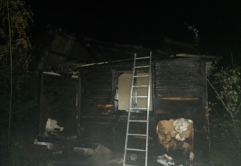 Incendiu într-un camping din Bicaz