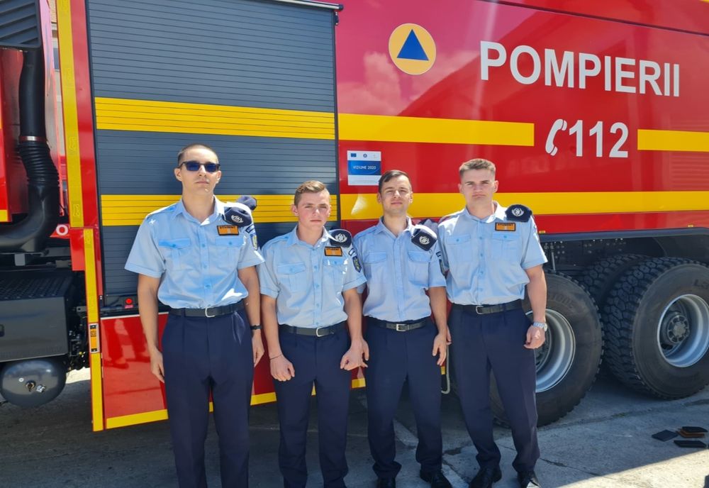 Patru studenți de la Facultatea de Pompieri, în practică la ISU Neamț