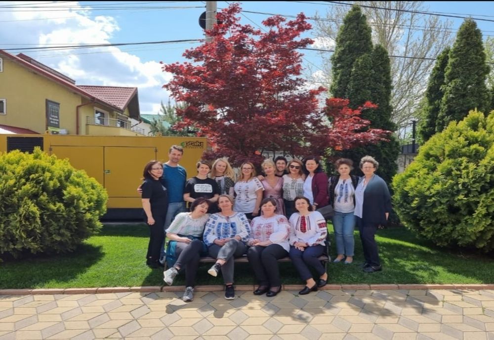 Proiectul internațional „DARE TO CARE”, în bibliotecile publice din județul Neamț