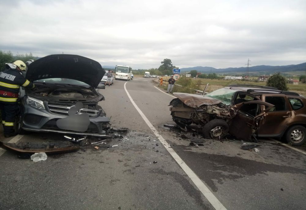 Accident cu victimă încarcerată în Neamț (FOTO)