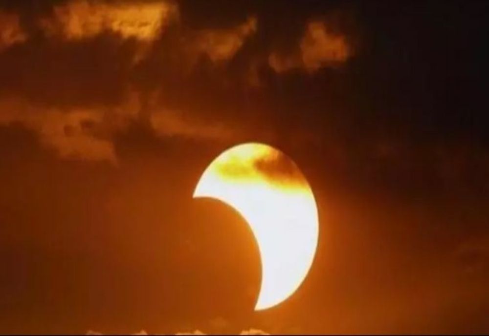 Eclipsă parțială de Soare vizibilă de pe tot teritoriul României - La ce oră începe