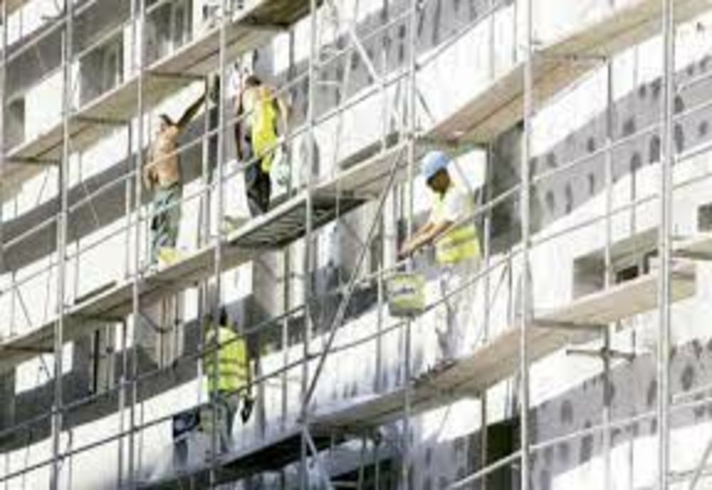 Contracte în valoare de peste 55 milioane lei pentru renovarea și eficientizarea energetică a unor școli, blocuri de locuințe și clădiri publice