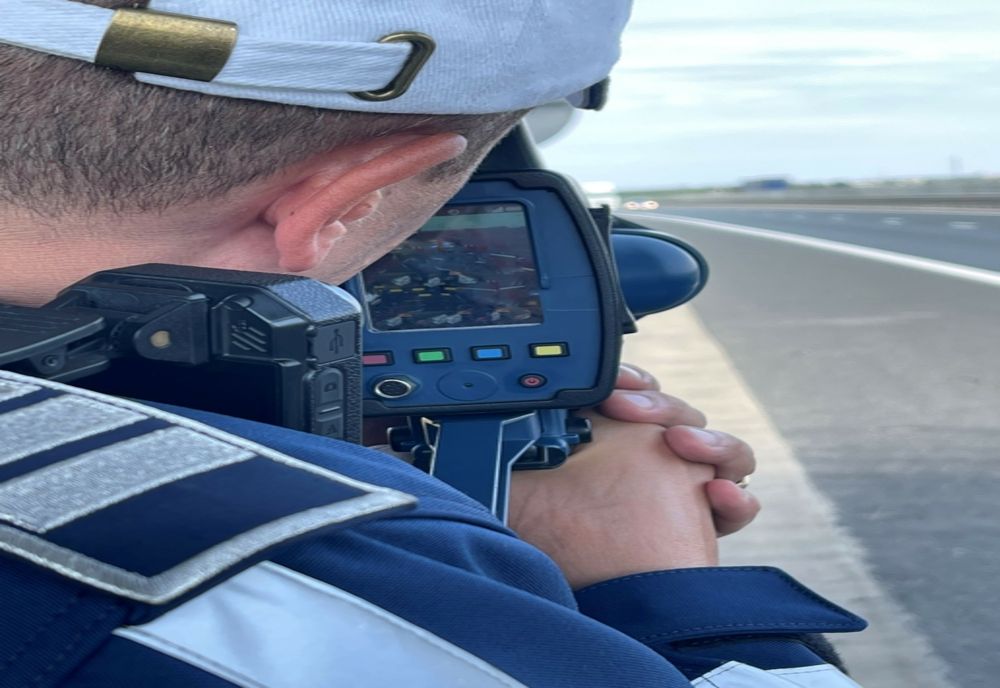 Vitezoman din Neamț, prins de radar într-o localitate din Iași