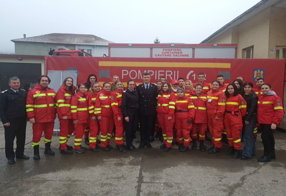 Ziua Internațională a Voluntarilor marcată la ISU Neamț