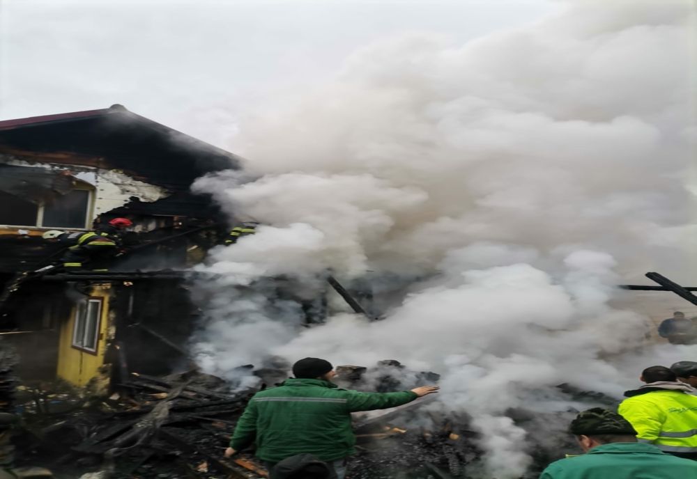 Incendiu izbucnit la o anexă de la un scurtcircuit