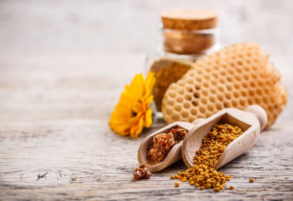 De ce e bine să ai propolis în casă